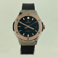 HUBLOT CLASSIC FUSION TİTANYUM ROSE ALTIN